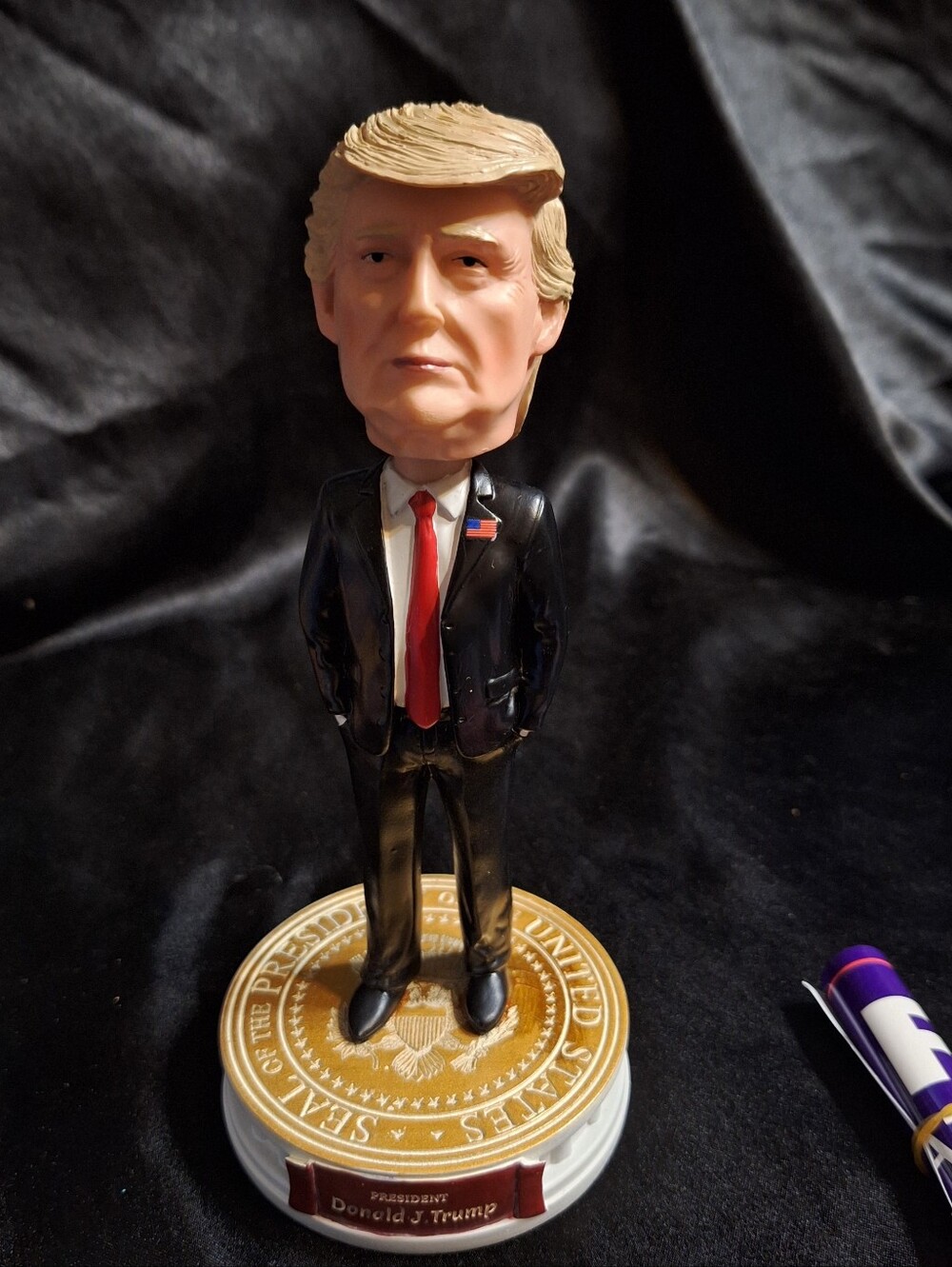 New Collectible Presidential Bobblehead~Donald J. Trump~Hand Painted - Picture 3 of 13